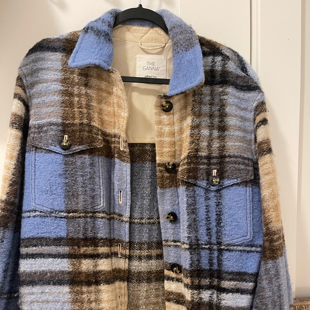 Aritzia shacket